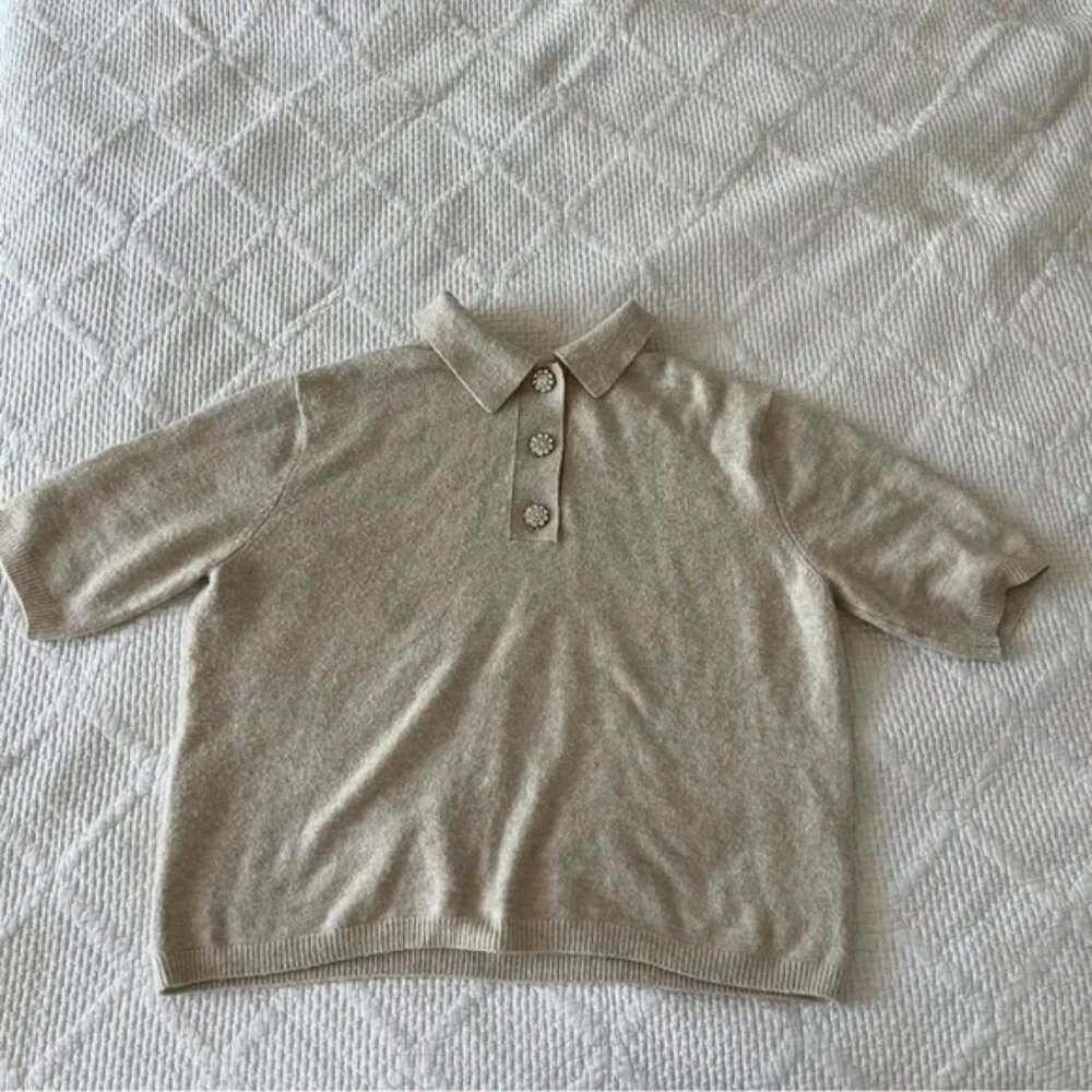H&M Sweater Short Sleeve Collar Embellished Buttons Beige Size Medium VGUC